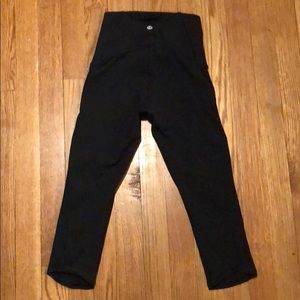 Lululemon, size 2, Train Times crop